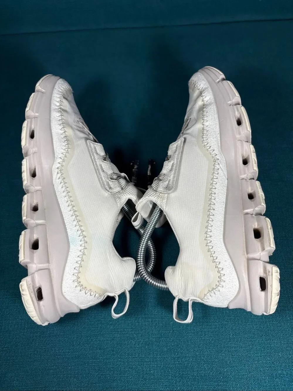 On Cloudaway Womens 8.5 Undyed White Speed Lacing Sneakers Shoes 49.98945